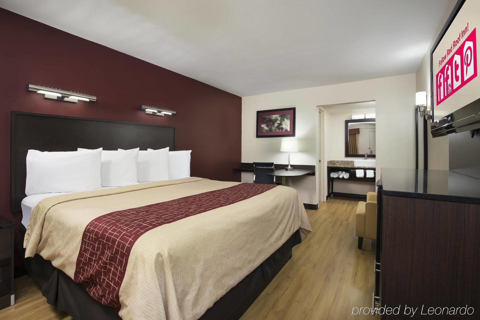 Red Roof Inn Plus+ Birmingham East - Irondale/Airport Exterior foto